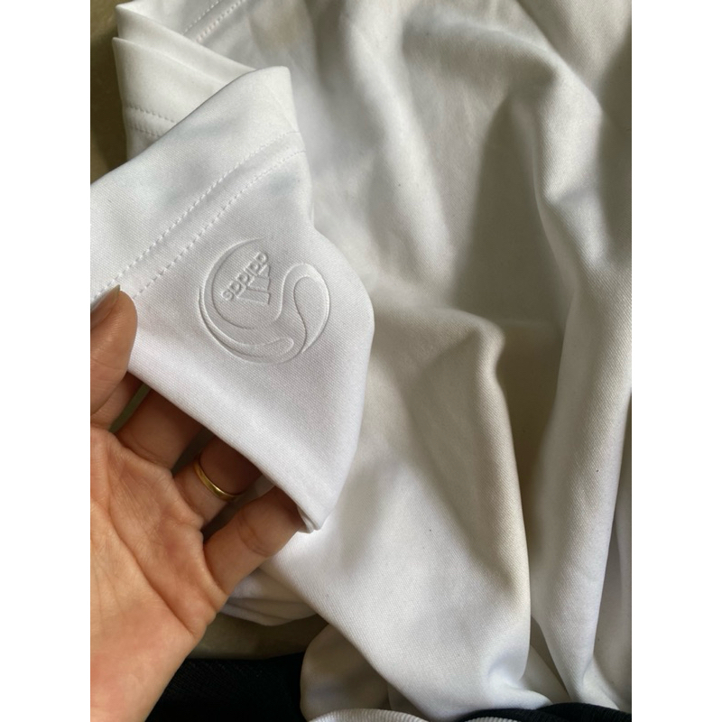 Áo thể thao nhiều mẫu