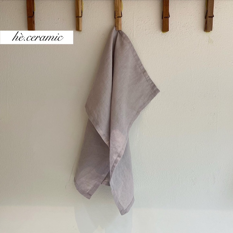 HÈ.CERAMIC / Khăn vải linen hình vuông có móc treo. Khăn vải Linen Napkin bàn ăn. 35 x 35cm