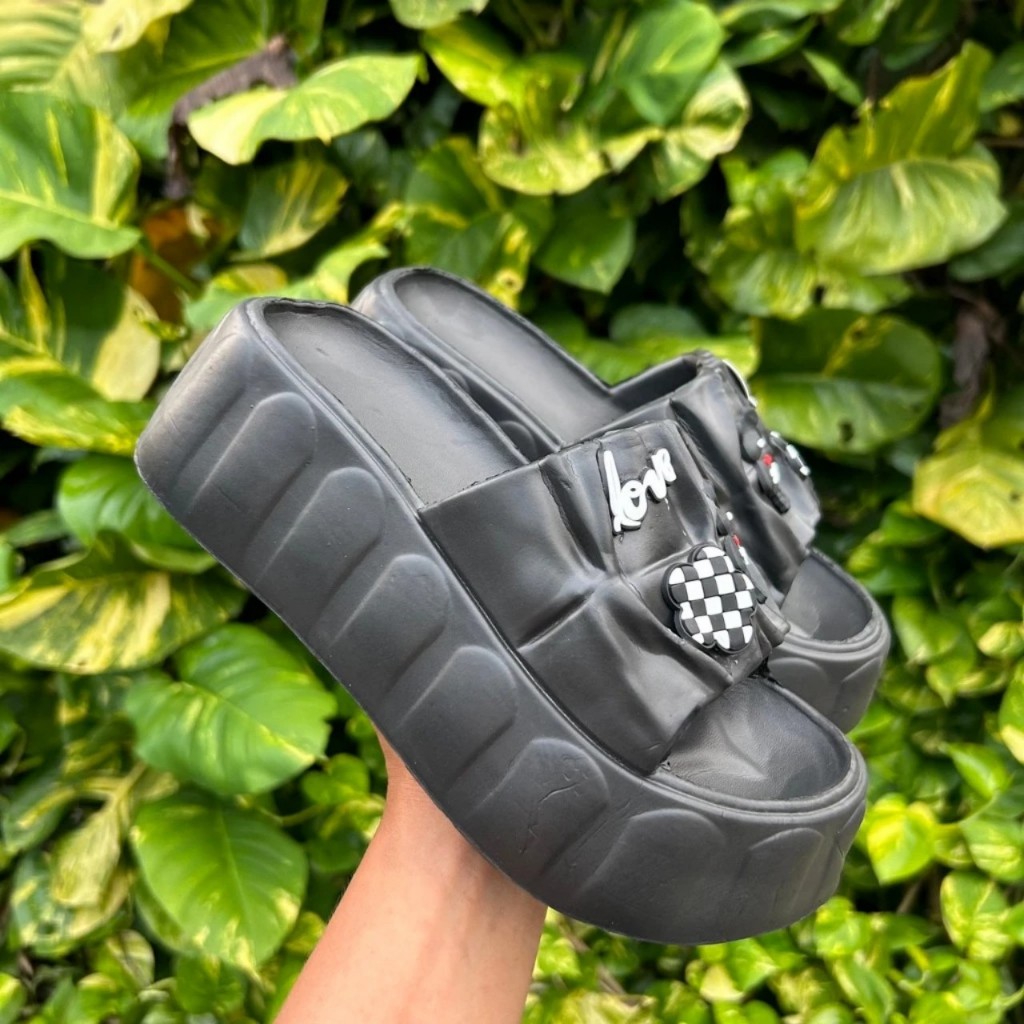 Dép thời trang nữ gắn Stick hình gấu LOVE, chất EVA siêu nhẹ đế cao 7cm cực hack dáng