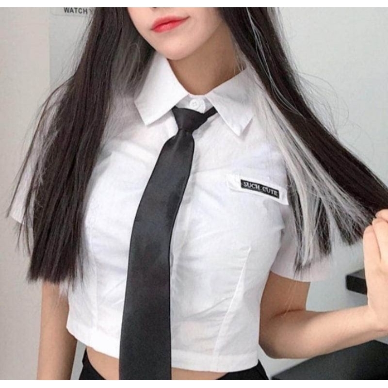 Áo sơ mi croptop in chữ cộc tay  👔