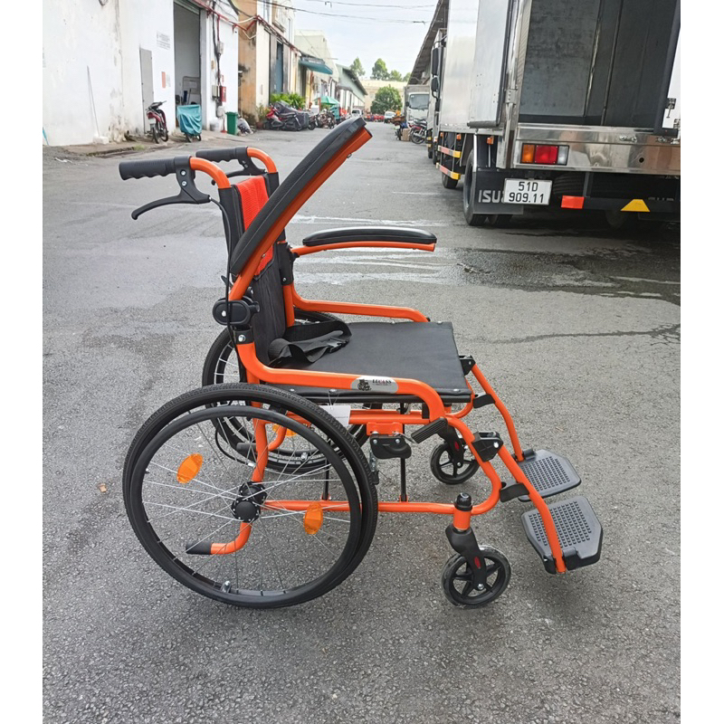 Xe Lăn Du Lịch Khung Cam Lucass X-61 bánh lớn/ bánh nhỏ siêu nhẹ, gấp gọn