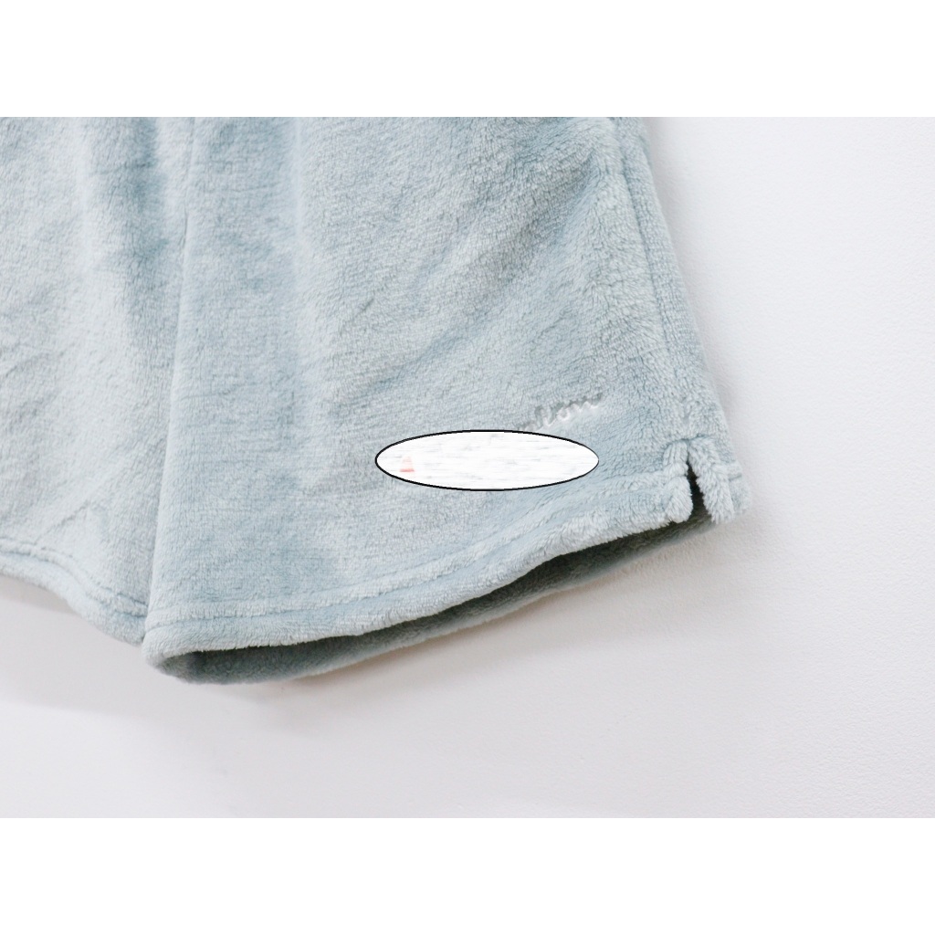 C3099 - Quần short nỉ lông  thêu chữ trước