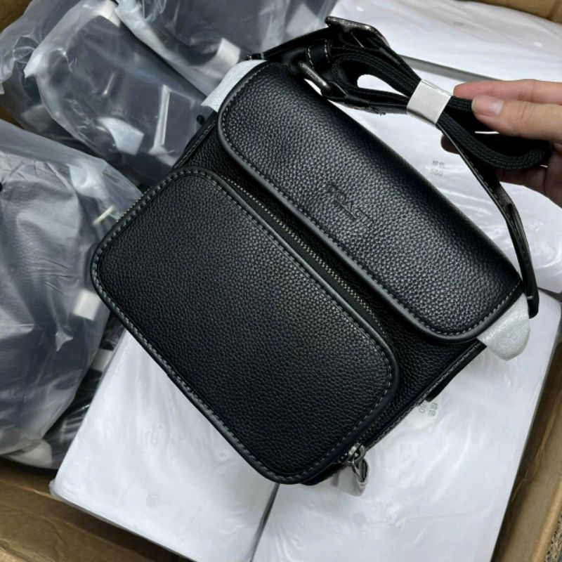 Túi nam đeo chéo Coac phom hộp nắp gập hai ngăn size 22