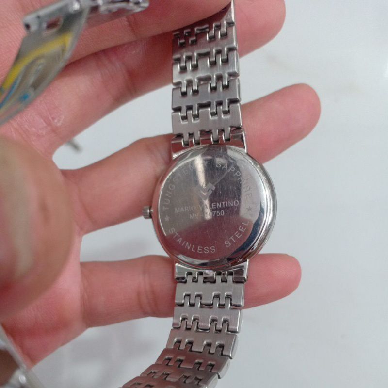 Đồng hồ si nam hiệu MARIO VALENTINO niềng đá kính sapphire vỏ thép độ mới 92%