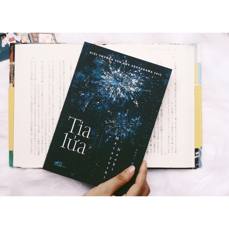 Sách - Tiểu Thuyết - Tia lửa