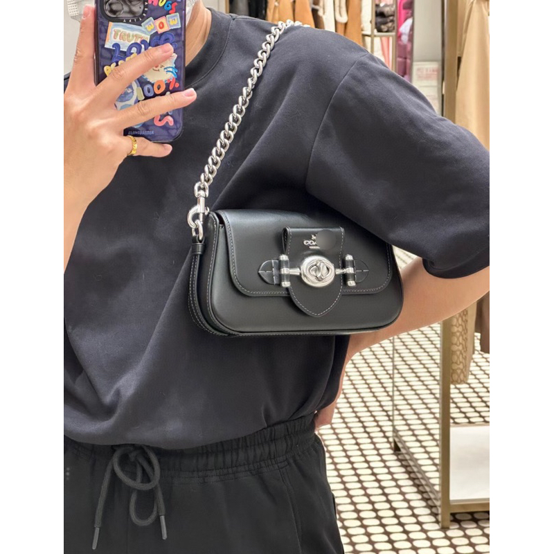 Túi coach brie kẹp nách nữ