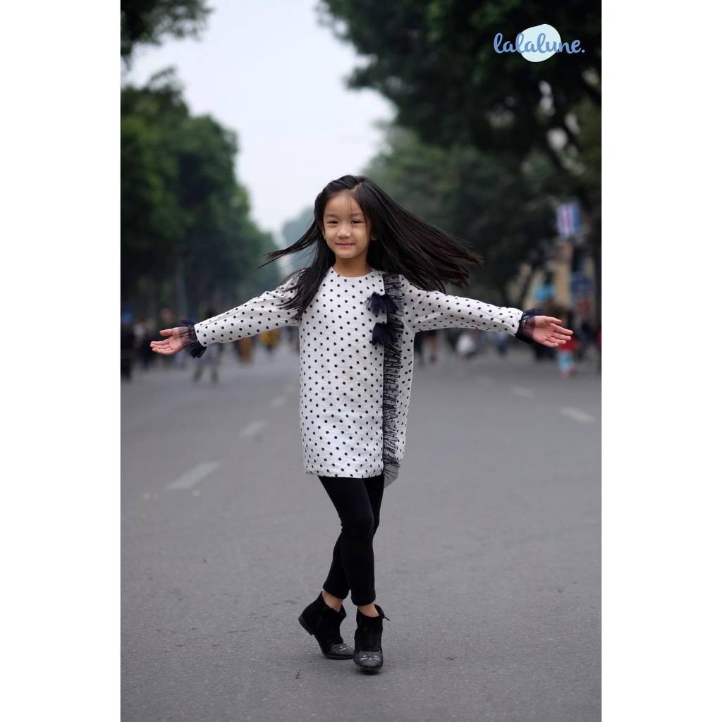 Đầm trắng chấm bi cotton nhật dành cho bé gái