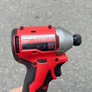 Máy bắt vít  Milwaukee (M18BLIDR-0C0)