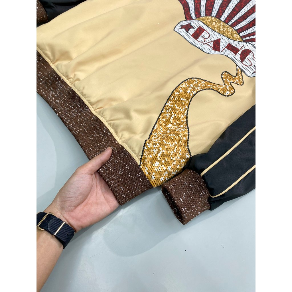 Áo Khoác Gió Nam In Họa Tiết Sau Lưng tinh tế, đẹp, nét - Áo Khoác Nam Phối Hai Màu độc đáo