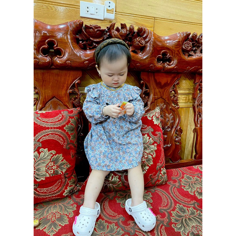 Váy xuông bèo ngực, vai xanh / Hồng