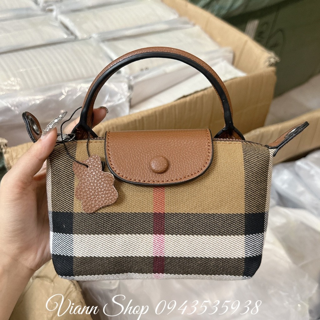 Túi B.br quai xách cúc tròn da đẹp sz 19