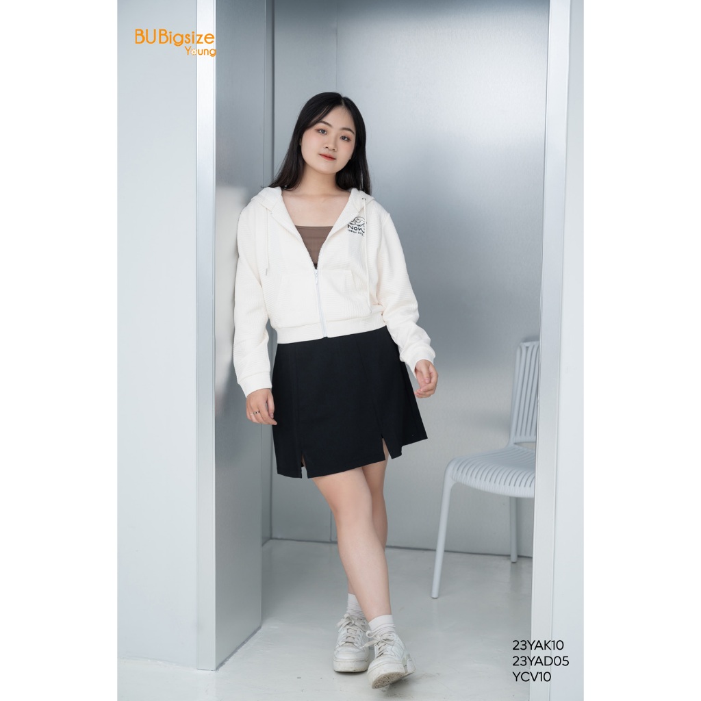 Áo khoác nỉ có mũ thêu hình ở ngực BIGSIZE (55kg đến 95kg) - 23YAK10 - [BU Bigsize Young]