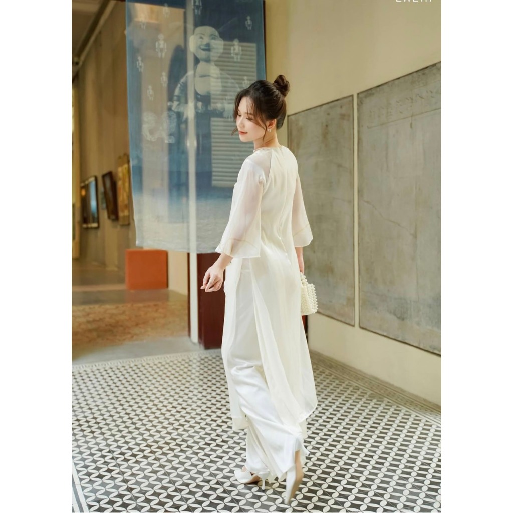 Áo Dài Cách Tân Dáng Suông -Tơ Organza cao cấp,Họa Tiết Đính Kết Hoa Sen