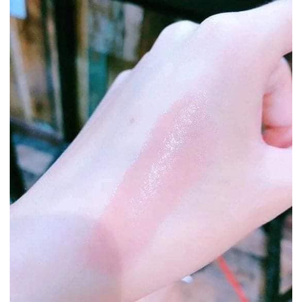 Son dưỡng môi Petit Gril