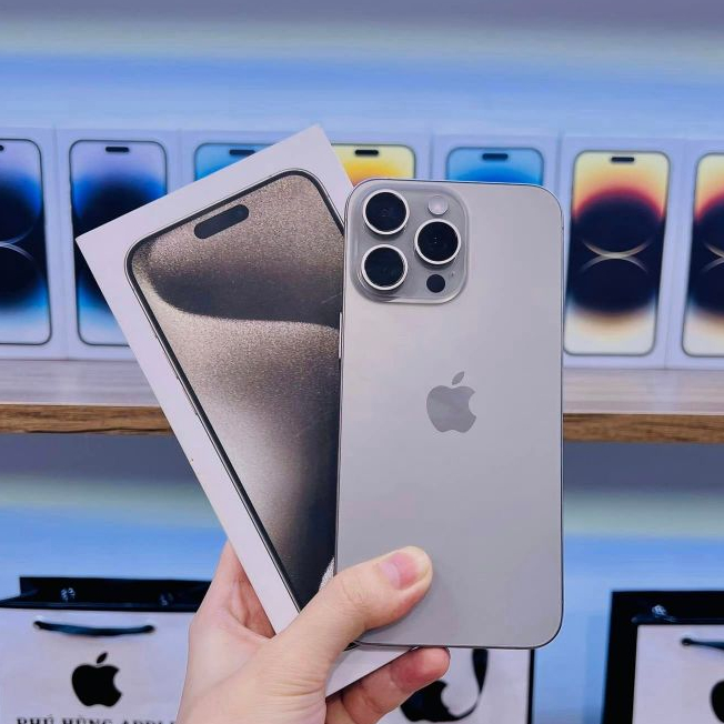 Điện Thoại 15promax titan tự nhiên 256Gb mã VN/A Tặng kèm phụ kiện