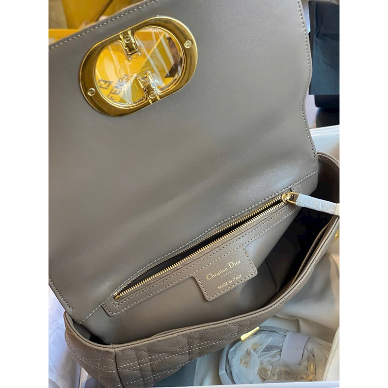 Laiaut bản vip nhất | túi cidi ô trám màu nude sz