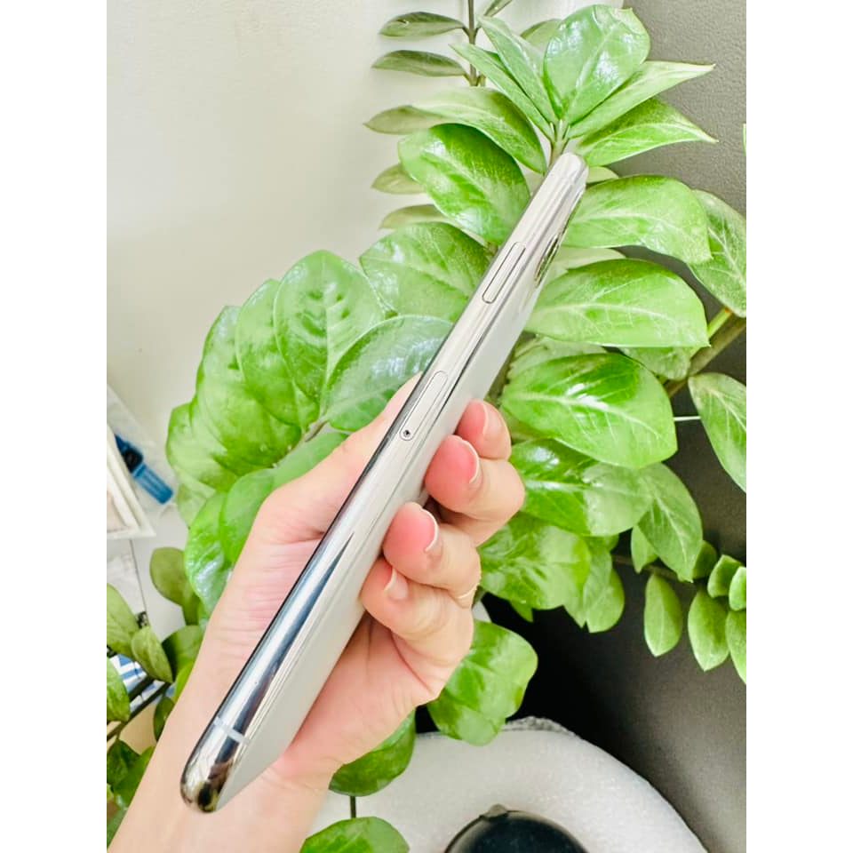 Điện thoại lp 11 Pro,max -Hàng đẹp nguyên zin k lỗi - Máy chuẩn chính hãng dung lượng cao 256Gb- Bh 12 tháng