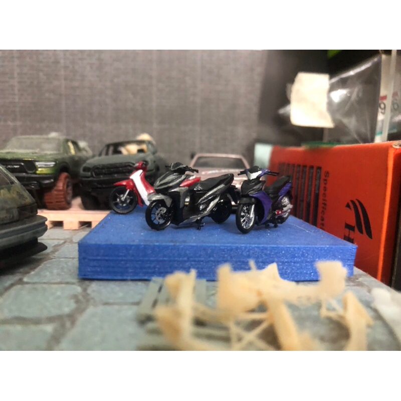 Mô hình xe Exciter 135  / LC135 v2 tỉ lệ 1:64 - Mô hình xe máy tỉ lệ 1:64 | Scale 1:64