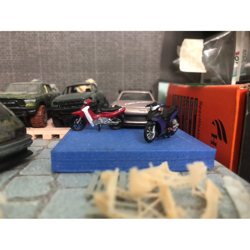 Mô hình xe Exciter 135  / LC135 v2 tỉ lệ 1:64 - Mô hình xe máy tỉ lệ 1:64 | Scale 1:64