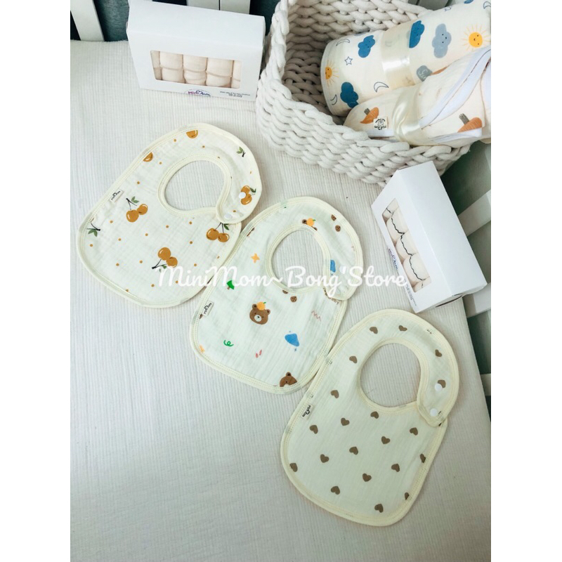 Yếm Chữ U Xô Muslin 6 lớp MiniMom hoạ tiết đáng yêu cho bé