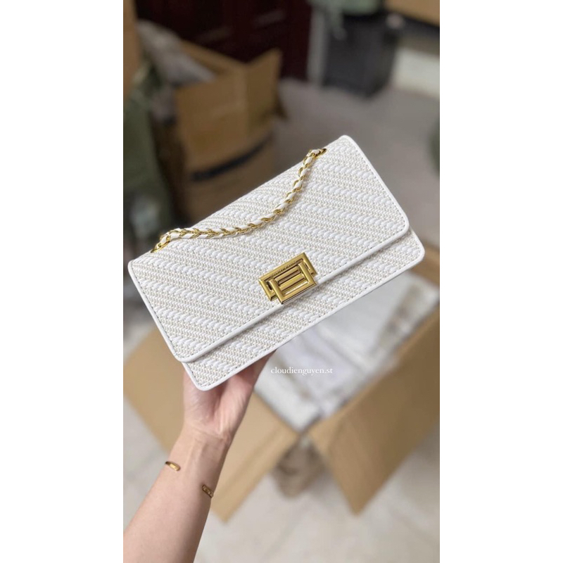 Túi xách / Ví đeo chéo dây xích dự tiệc CHARLES N KEITH