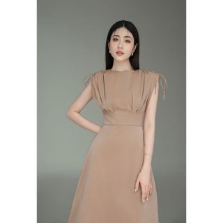 OLV - Đầm Evangeline Caramel Dress