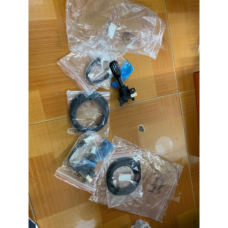 Công tắc cruise control Toyota Camry / Altis / Vios / Inova / fotonor / Corola