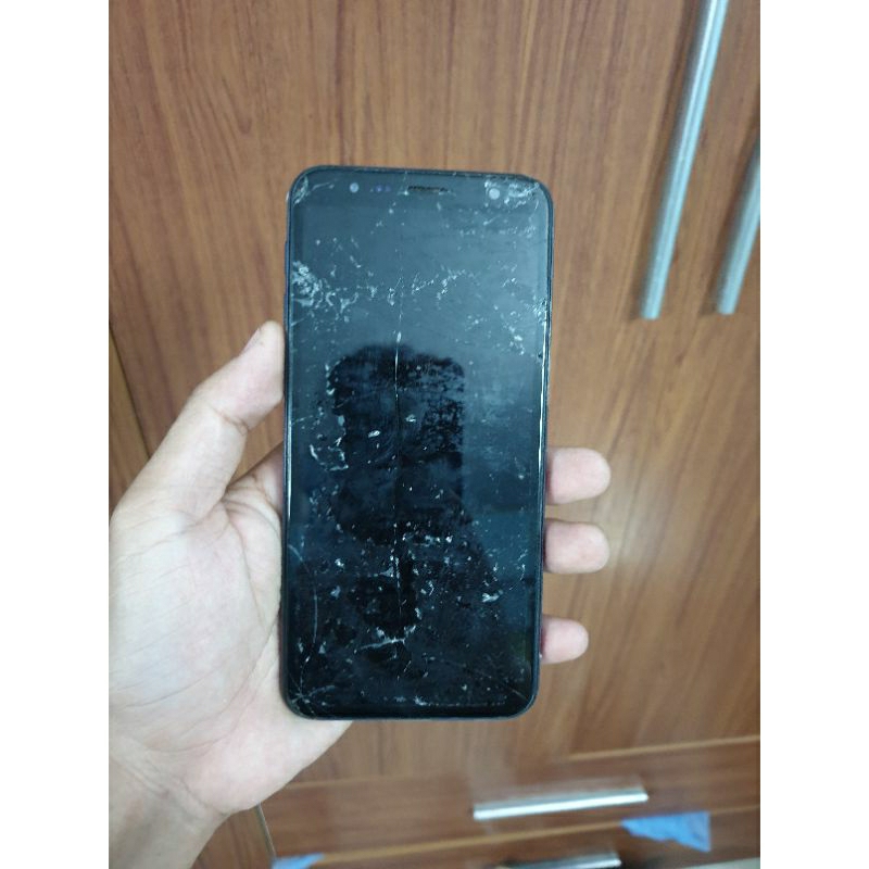 Cụm xác samsung j6 plus   sống zin full hư màn hình