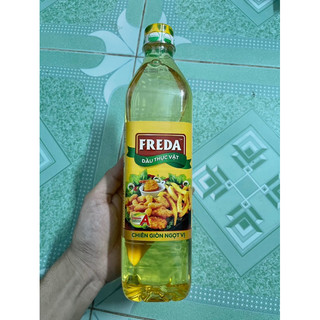 Dầu ăn thực vật Freda chai 1L