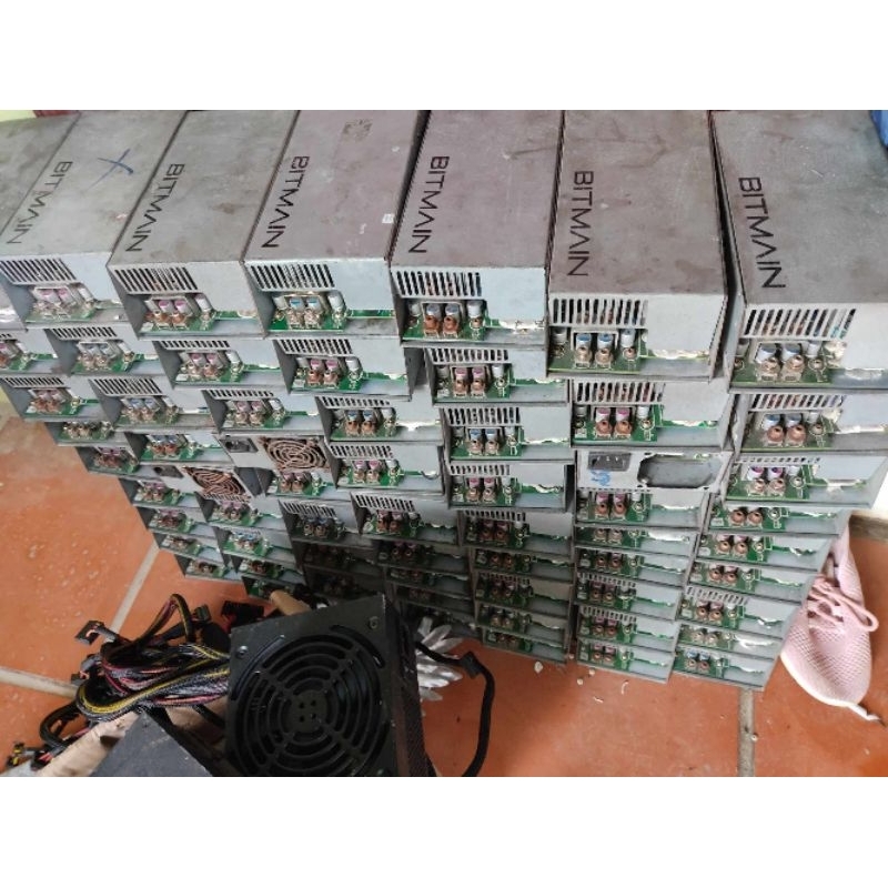 Nguồn Bitmain 12v 133a công suất thực.