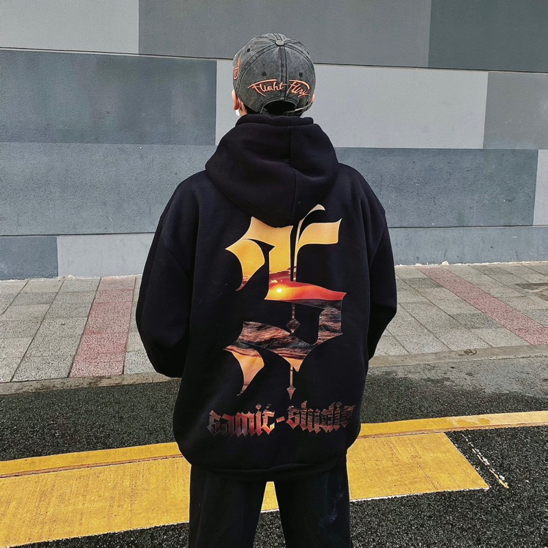 HOODIE NỈ IN LOGO HOÀNG HÔN SAMIÉ - HOODIE NỈ ĐEN FORM RỘNG - ÁO KHOÁC NỈ ĐEN IN LOGO CAM HOÀNG HÔN SAMIÉ
