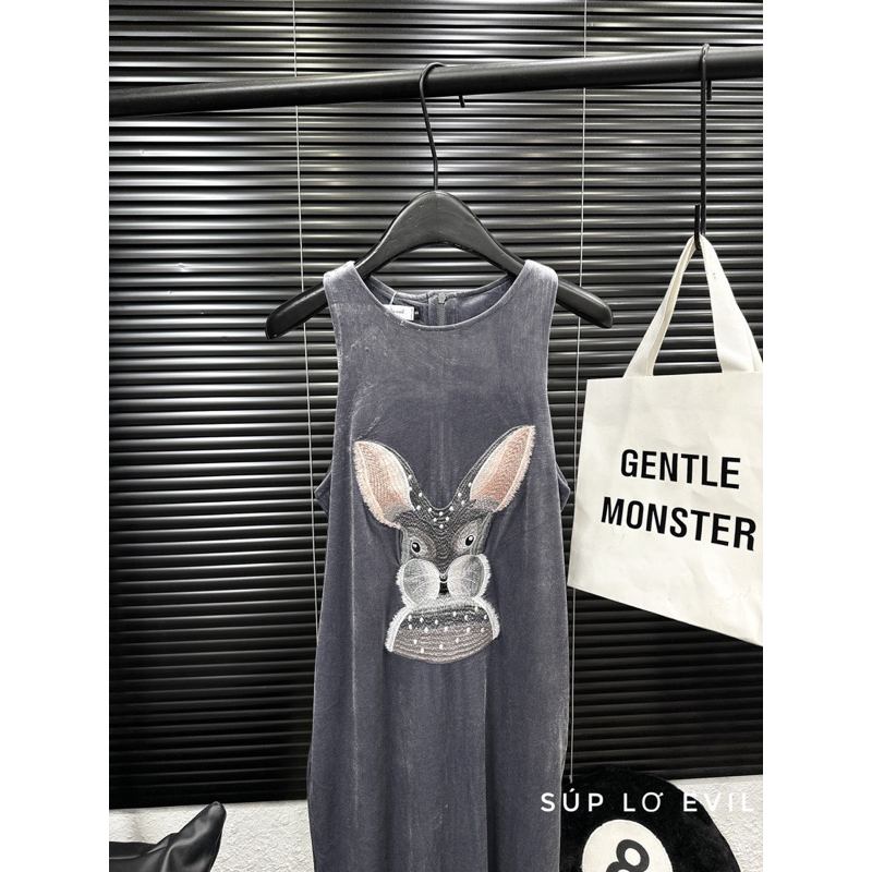 Set váy nhung thêu thỏ ngực