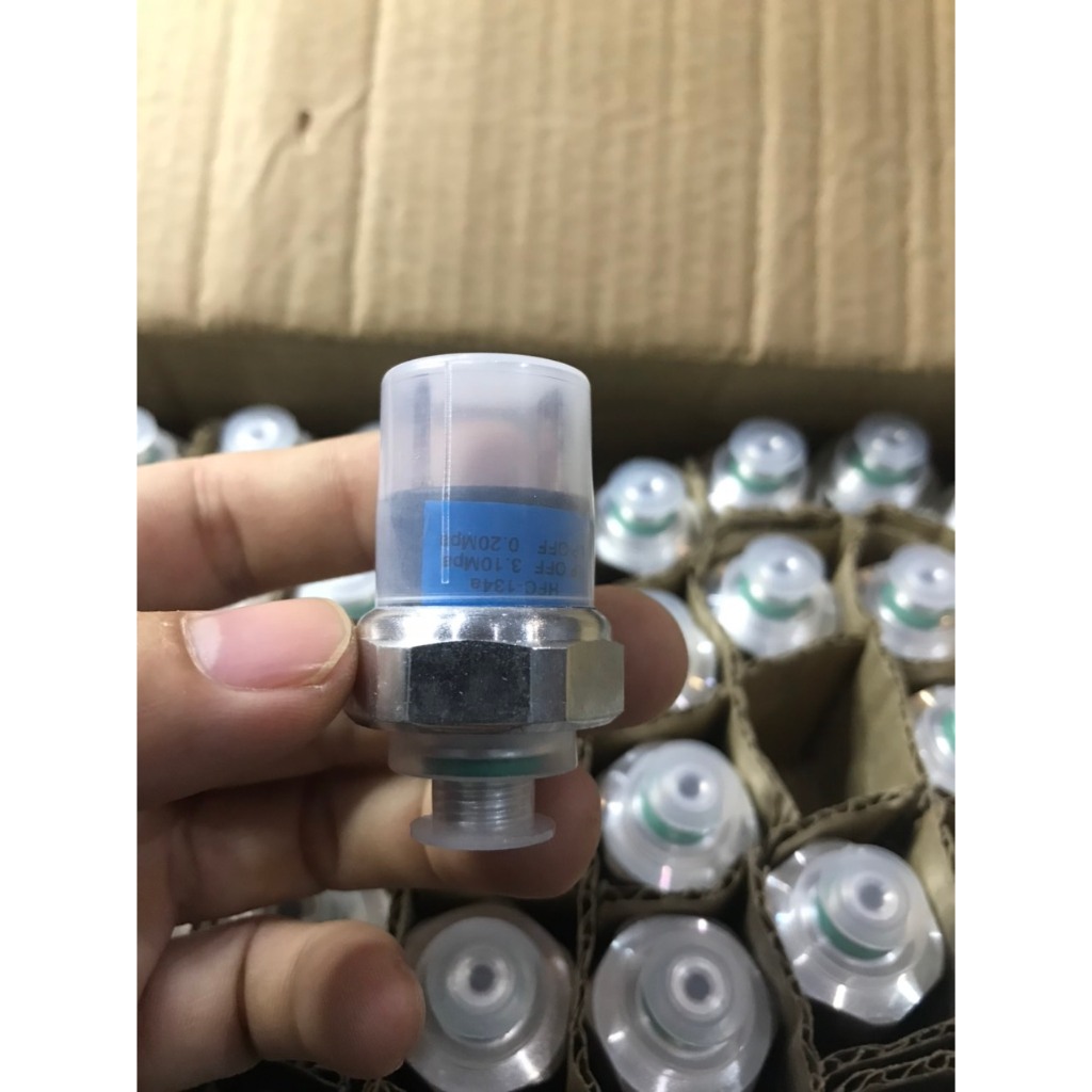 VAN ÁP SUẤT ĐIỀU HOÀ Ô TÔ