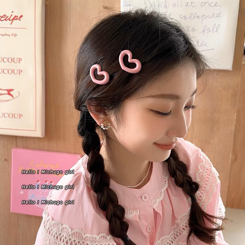 Kẹp tóc mái hình trái tim màu hồng pastel dễ thương iLita cặp bấm mái nữ đẹp vintage Hàn Quốc màu trơn hottrend 2023