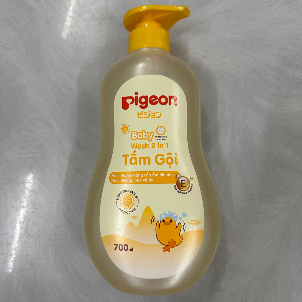Tắm Gội Dịu Nhẹ 2in1 Pigeon Hương Jojoba 700Ml