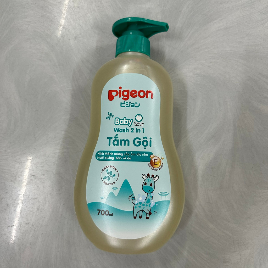 Tắm Gội Dịu Nhẹ 2in1 Pigeon Hương Jojoba 700Ml