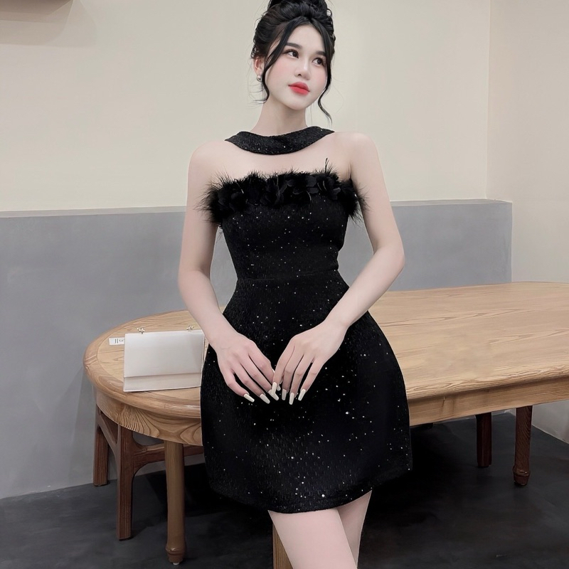 Váy Dạ Nhũ Quây Hoa Lông Dây Cổ