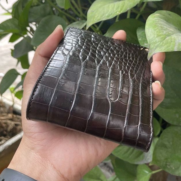 Ví Nam Bóp Da Cá Sấu Thật Phần Da Bụng Trơn Màu Nâu Đất ST04 Tặng Kèm Hộp Và Móc Khóa Cá Sấu
