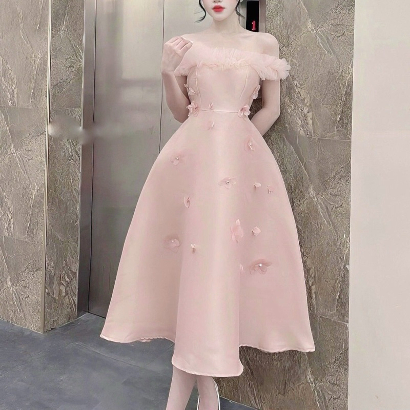 Váy Tapta Trễ Vai Lưới Xếp Đính Hoa Đá