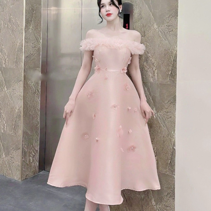 Váy Tapta Trễ Vai Lưới Xếp Đính Hoa Đá