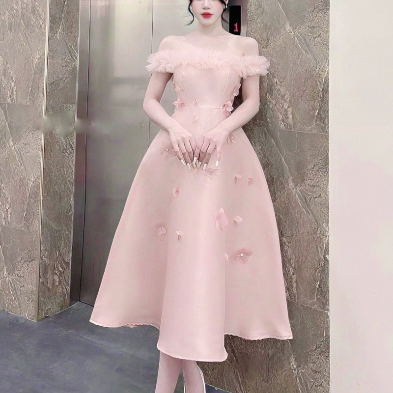 Váy Tapta Trễ Vai Lưới Xếp Đính Hoa Đá