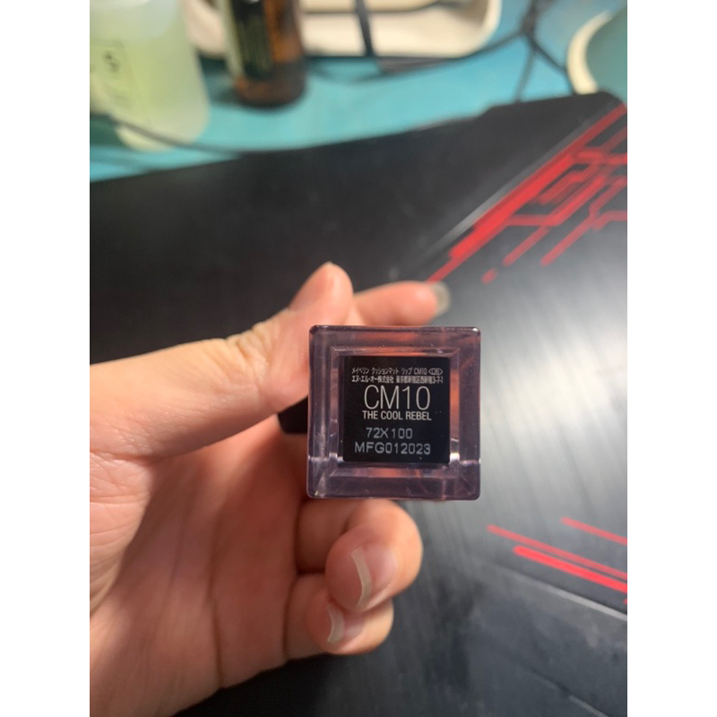 PASS son Maybelline CM10