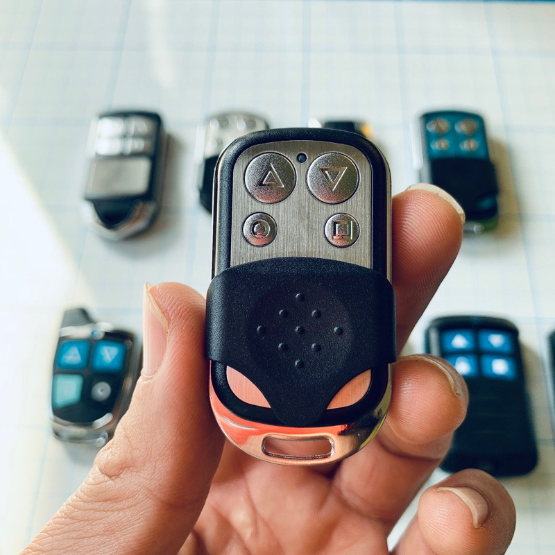 [HCM 3] Tay bấm cửa cuốn, remote cửa cuốn, chìa khoá cửa cuốn 433/315/336/365 mã gạt mã nhảy giá tốt