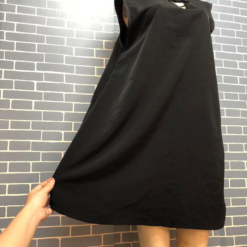 Đầm bigsize đen trơn day chéo 2hand