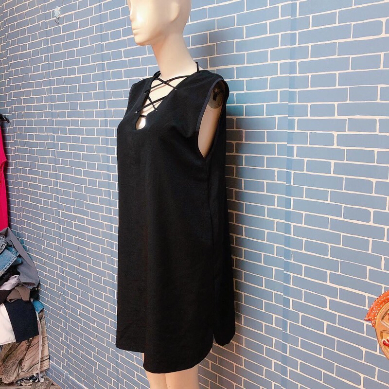 Đầm bigsize đen trơn day chéo 2hand