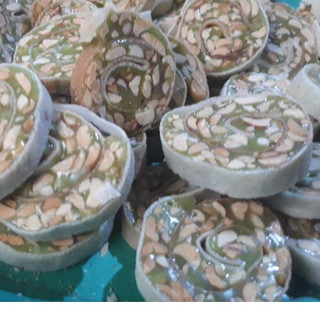 Kẹo dừa cuộn đậu phộng bánh tráng Bến Tre 500gr