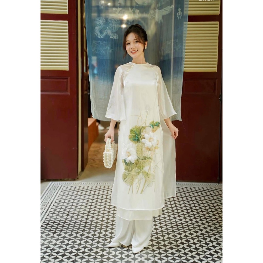 Áo Dài Cách Tân Dáng Suông -Tơ Organza cao cấp,Họa Tiết Đính Kết Hoa Sen