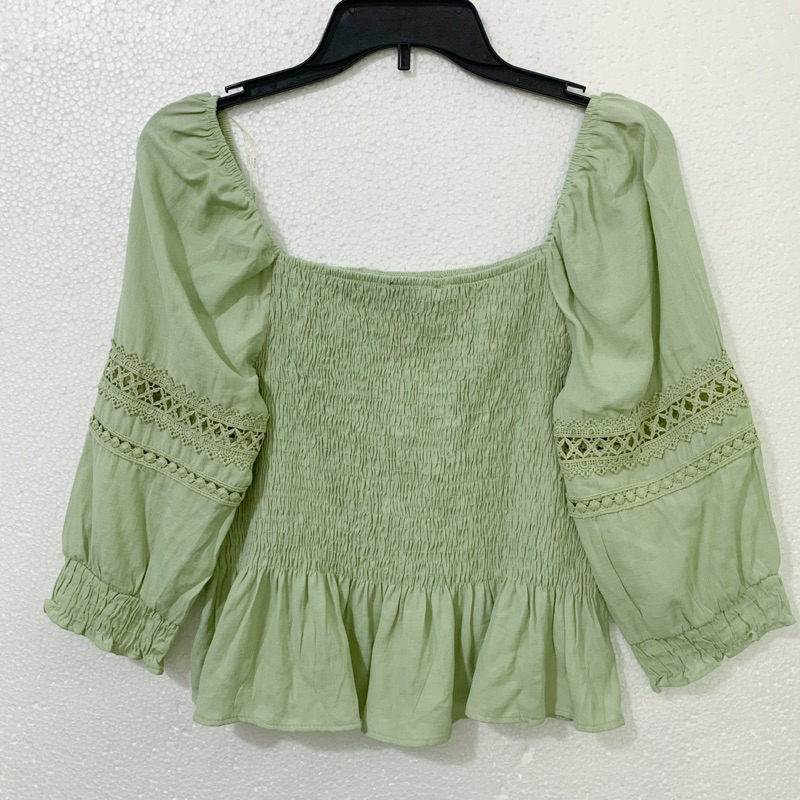 Thanh lý / 2hand/ pass đồ cá nhân áo kiểu xinh, áo xô nhún chỉ, áo kiểu local brand