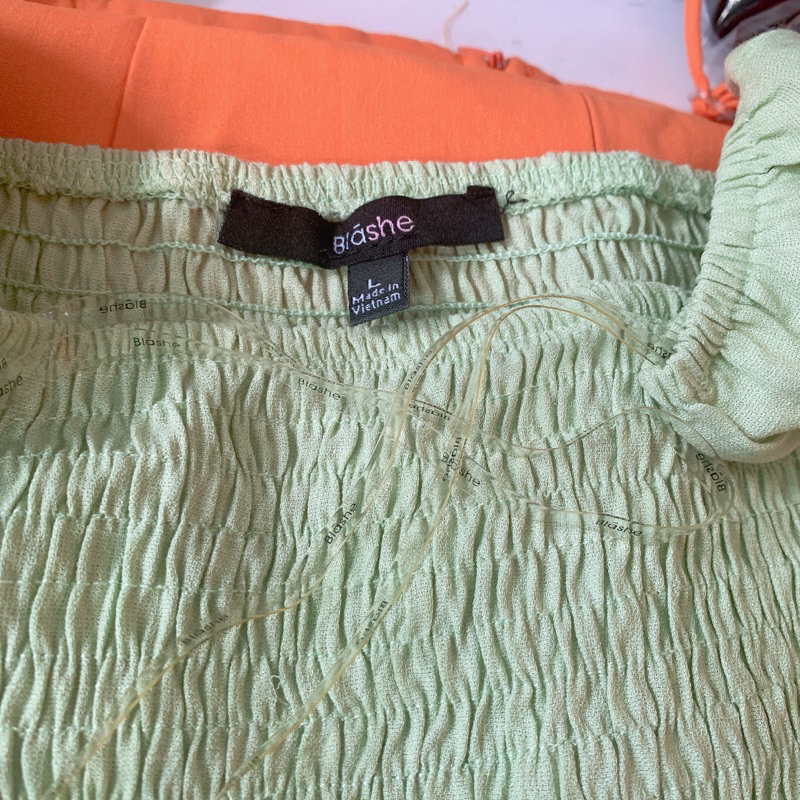 Thanh lý / 2hand/ pass đồ cá nhân áo kiểu xinh, áo xô nhún chỉ, áo kiểu local brand