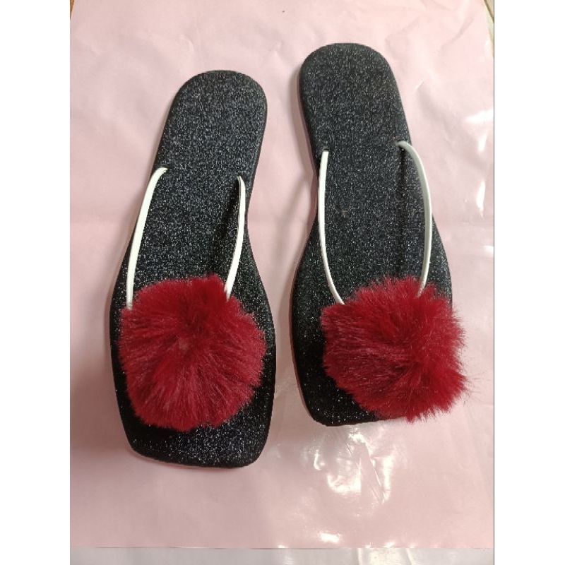 🌹 Dép kẹp kim tuyến đính lông siêu dễ thương cho chị e dạo phố